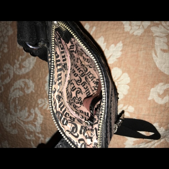 Juicy Couture crossbody bag. - Picture 3 of 3